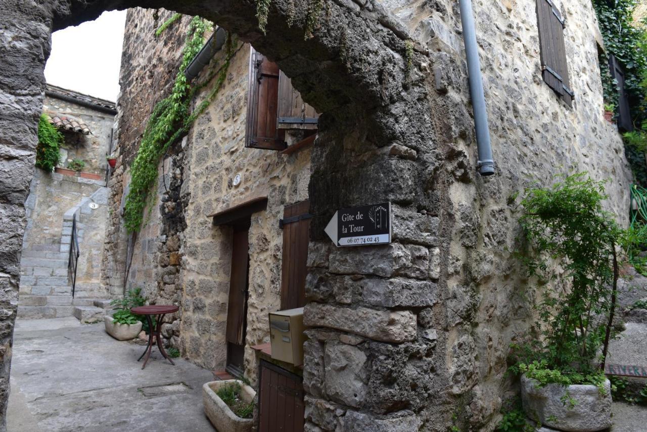 Gite De La Tour Saint-Guilhem-le-Desert Exteriör bild